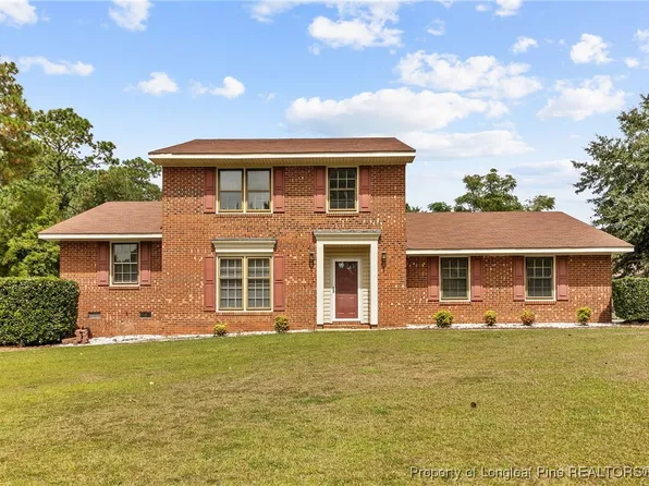 5926 Lakeridge Dr, Fayetteville, NC 28304