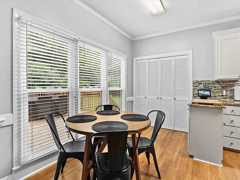 104 Tracy Pl — Photo 9