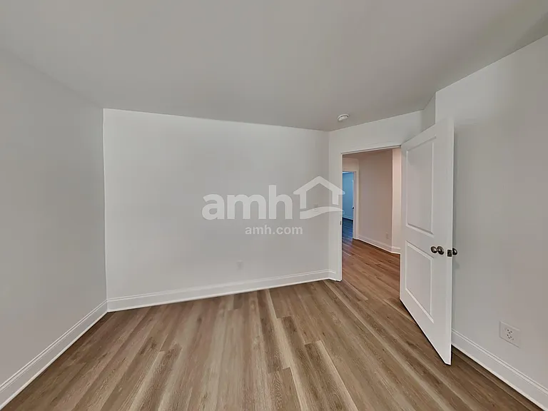 1039 Highland Walk — Photo 27