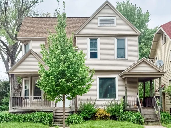 163 E 2nd St, Fond Du Lac, WI 54935