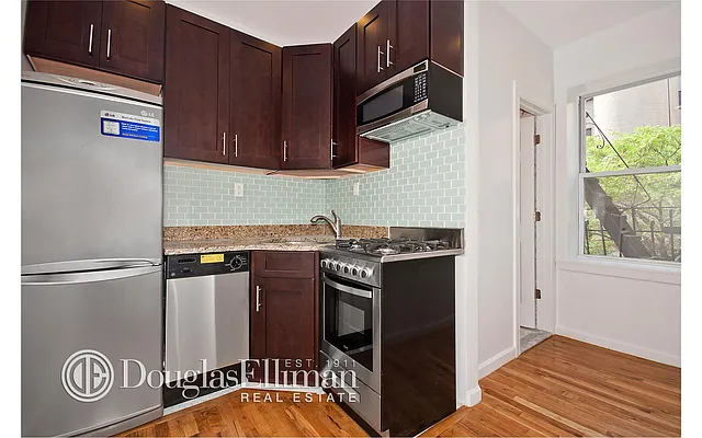 Rented by Douglas Elliman | media 27