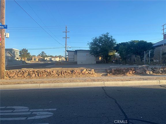 2nd image of 200 S 1st Ave