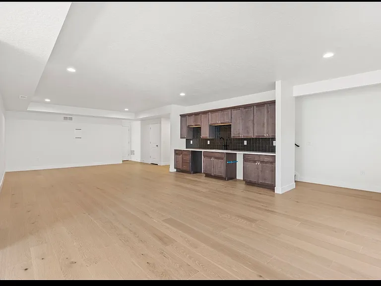 2122 N Beargrass Way — Photo 16