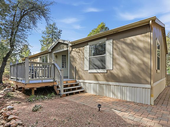 2nd image of 305 E Eidelweiss Cir