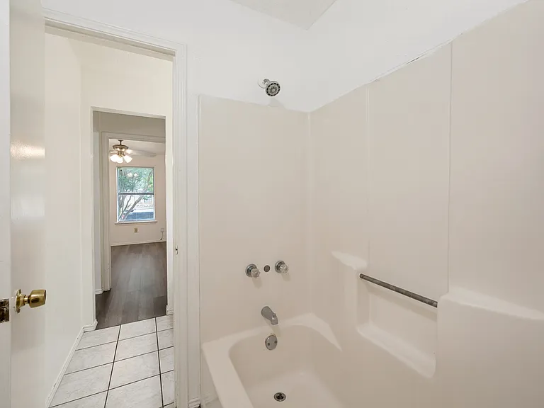5431 Wild West Dr — Photo 12