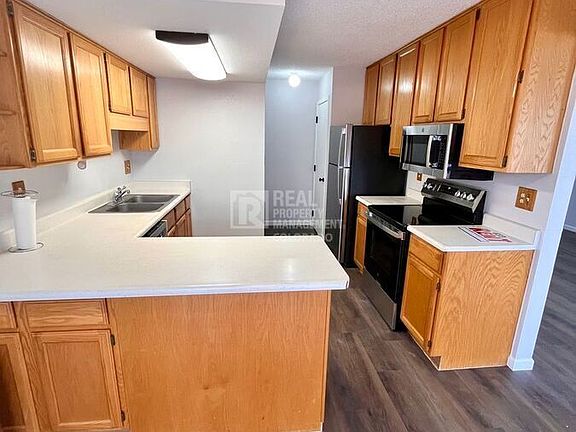 3rd image of 1334 Firefly Cir