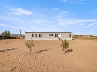 1212 Luna Dr, Chaparral, NM 88081