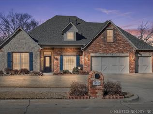 604 S 71st St, Broken Arrow, OK 74014