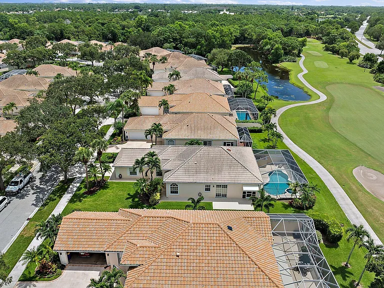 8485 SE Palm Hammock Ln — Photo 54