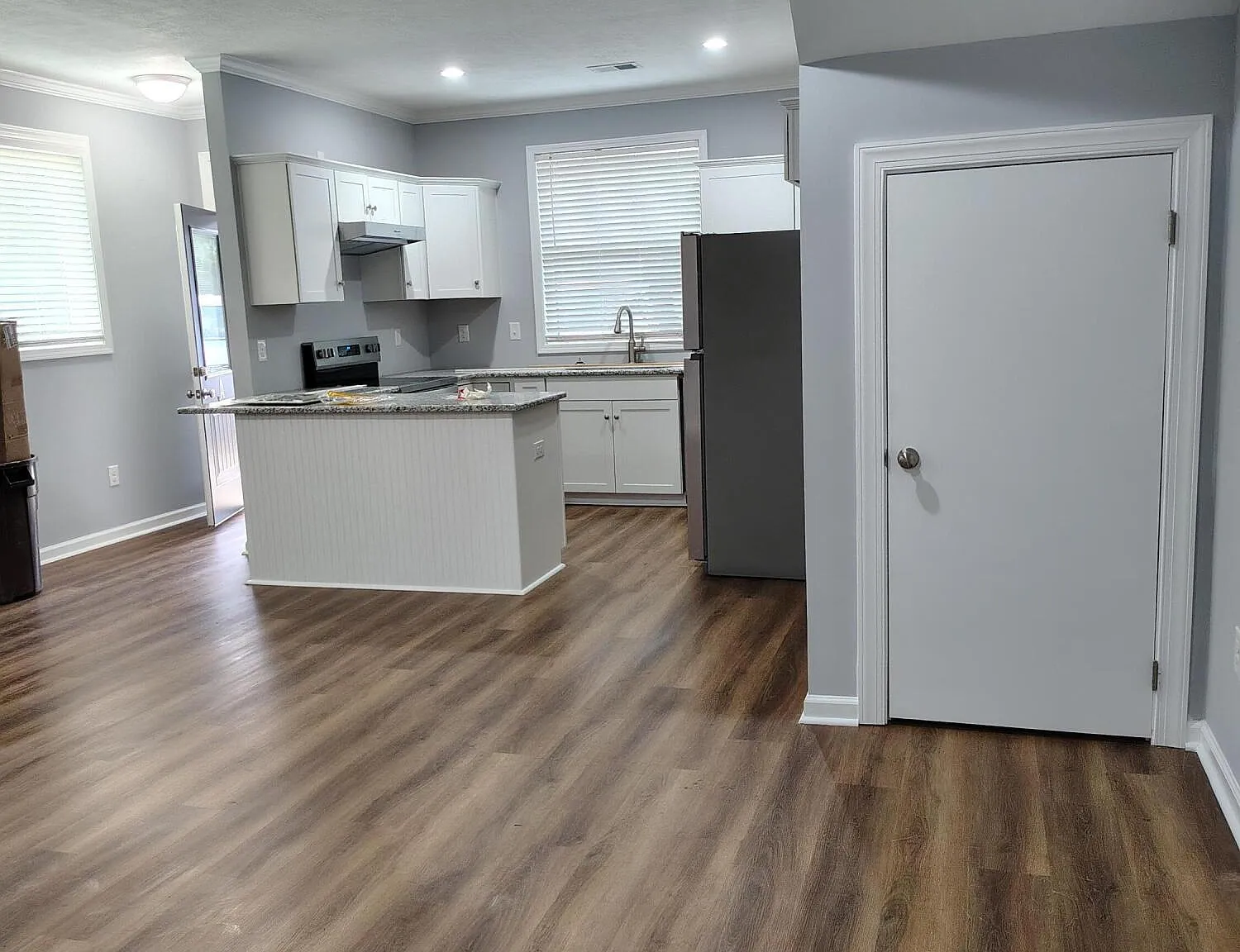 3 bed, 2.0 bath, 1350 sqft, $1,600 — Photo 4