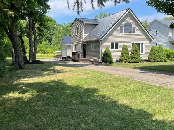 710 Bennett Rd, Angola, NY 14006