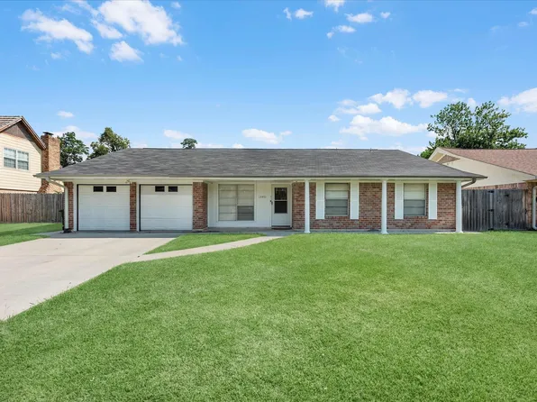 13931 Roundstone Ln, Houston, TX 77015