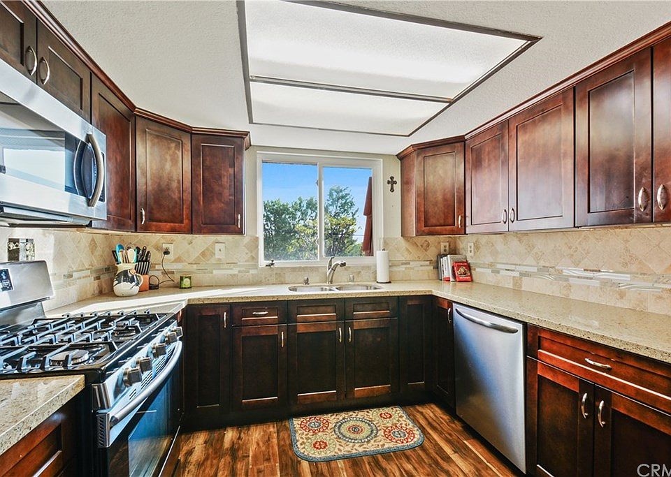 1st image of 2853 N Palm Ave #2