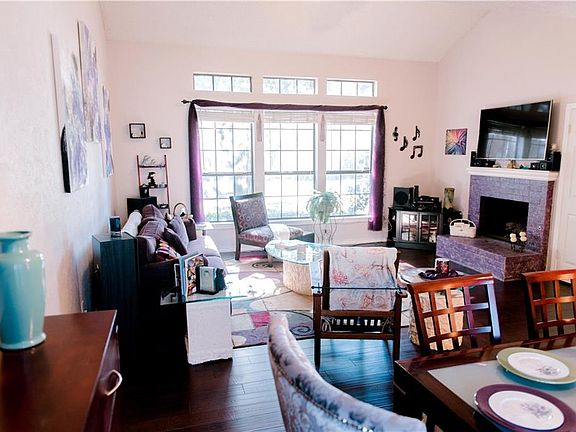 5th image of 2522 Stanford Ct