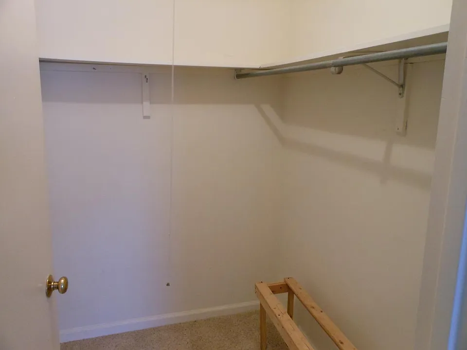 walk in closet