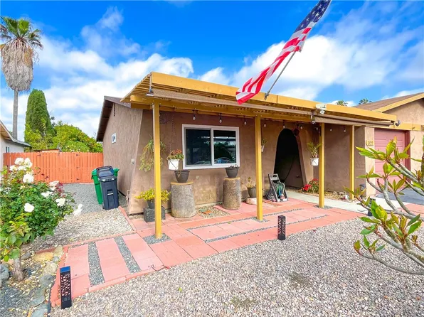 322 Magdalena Dr, Oceanside, CA 92057