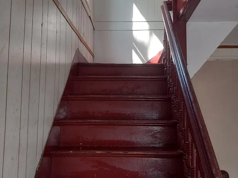 48 Hurlburt St #3 — Photo 8