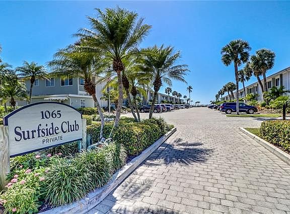 3rd image of 1065 Gulf Shore Blvd N APT 213