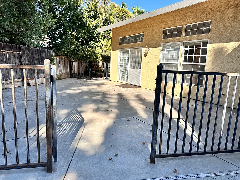 1217 Cathedral Creek Ct — Photo 13