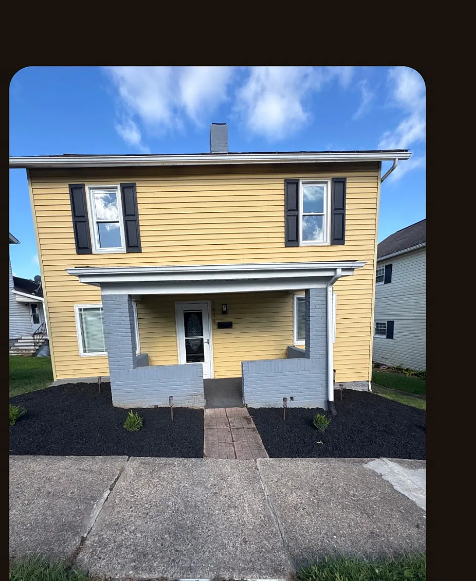 3 bed, $1,599 — Photo 1