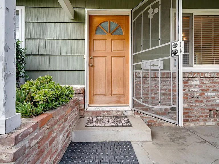 5113 Sitton Way — Photo 4