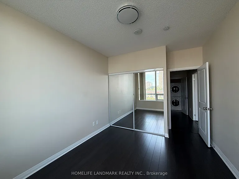 55 Eglinton Ave W #109 — Photo 38