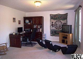 5th image of 3616 Hollow Oak Dr