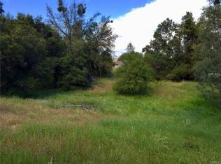 68 Live Oak Dr, Oakhurst, CA