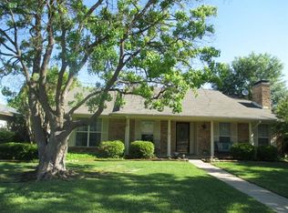 2413 Emerson Dr, Garland, TX