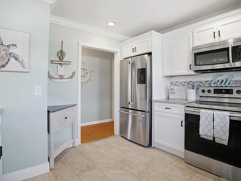 525 N L St — Photo 22
