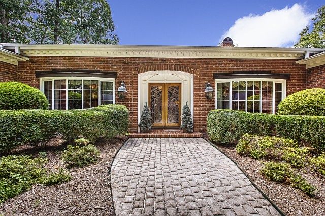 1st image of 2083 Welborn St