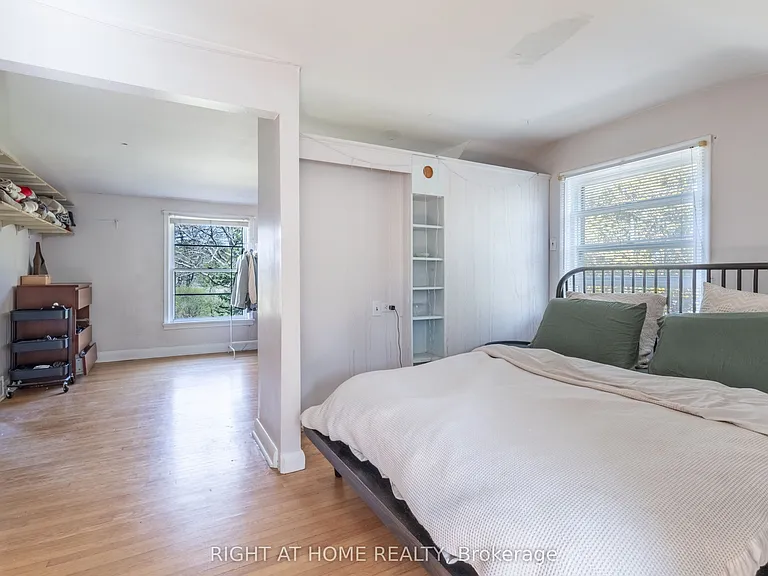 67 Saint Margarets Rd — Photo 22