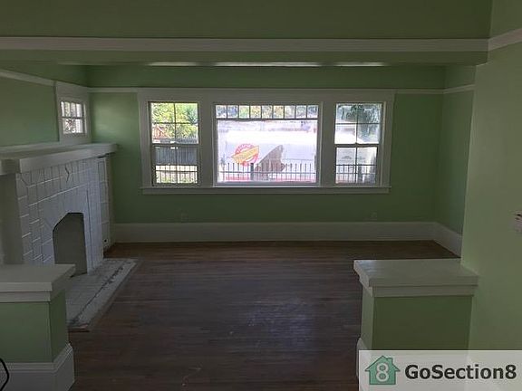 2nd image of 6231 Avenal Ave