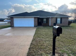101 Maverick St, Deridder, LA 70634