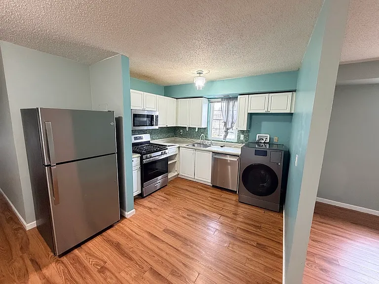 11910 Tarragon Rd #L — Photo 7