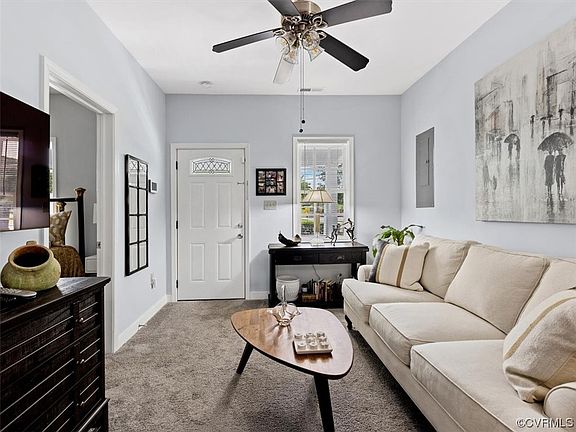 5th image of 230 E 14th St