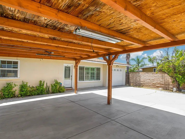 528 Almond Ave #B — Photo 43