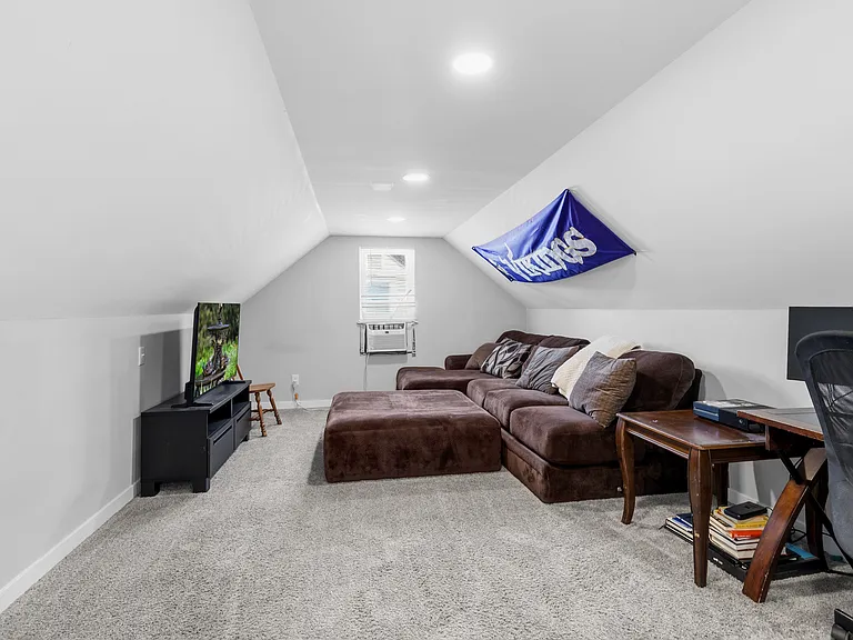 2809 Brunswick Ave S — Photo 18