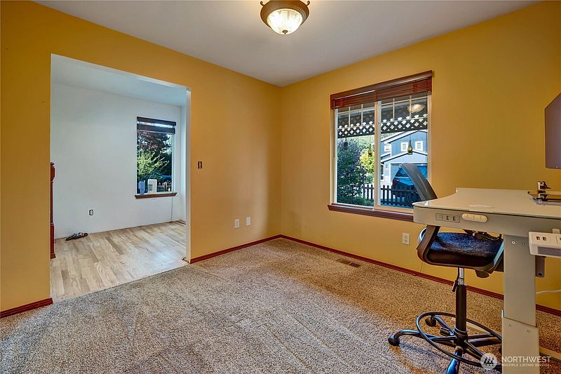 5th image of 820 Mill Avenue