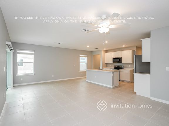 3rd image of 3529 Hornbeam Rd