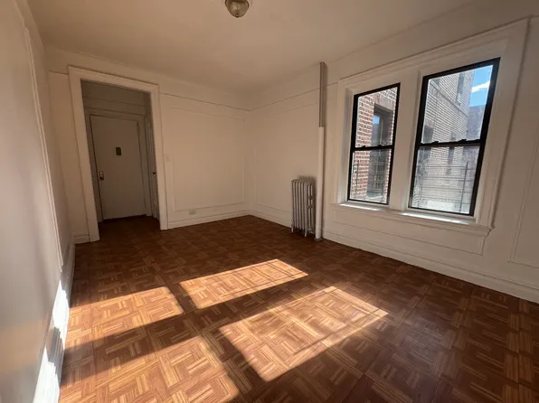 2435 Prospect Ave #4G, Bronx, NY 10458