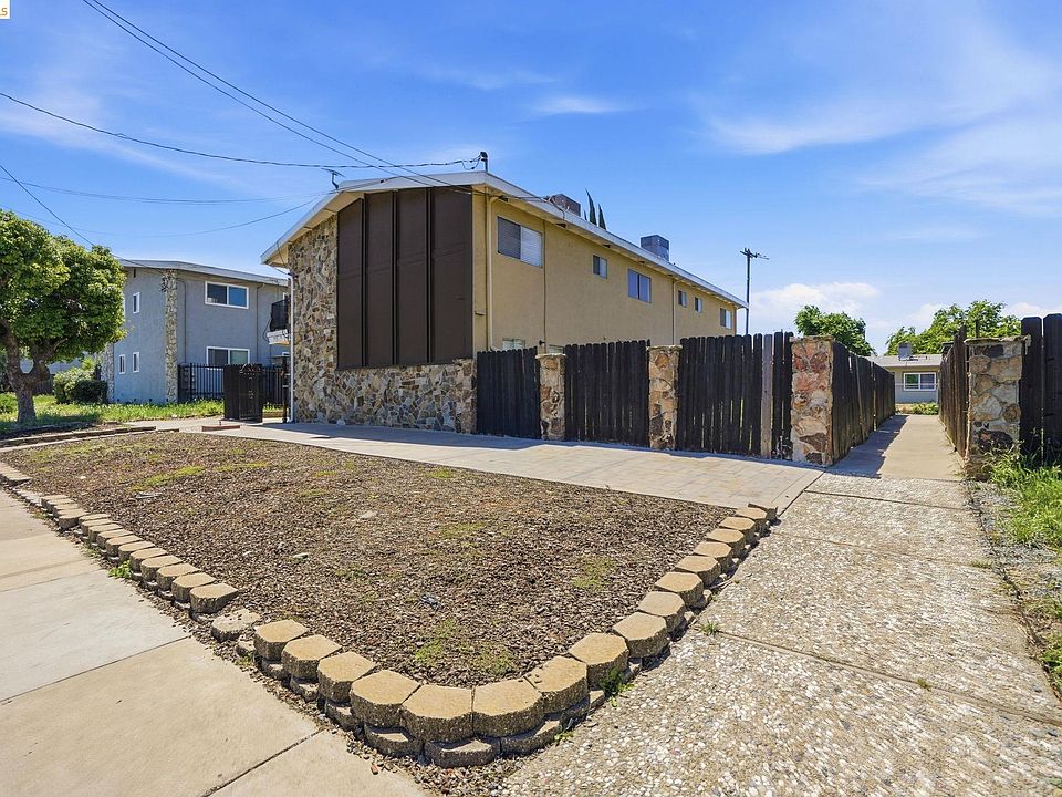 1st image of 3513 Fairview Dr