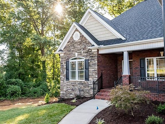 2nd image of 5143 Meadow Park Ln #91