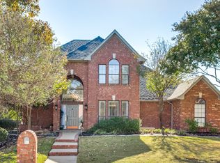 921 Riviera Dr, Mansfield, TX 76063