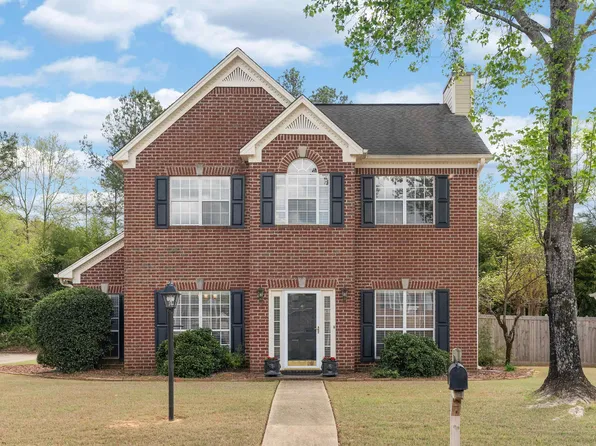 211 Chadwick Ln, Helena, AL 35080