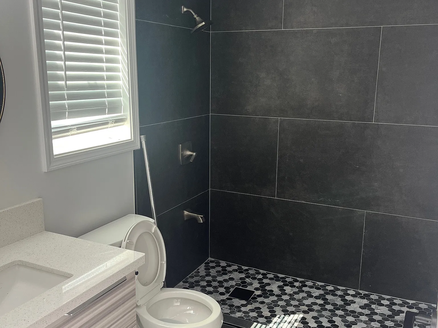 1 bed, 450 sqft, $2,050 — Photo 4