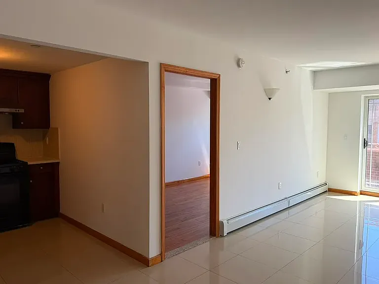 3519 Leavitt St #4J — Photo 5
