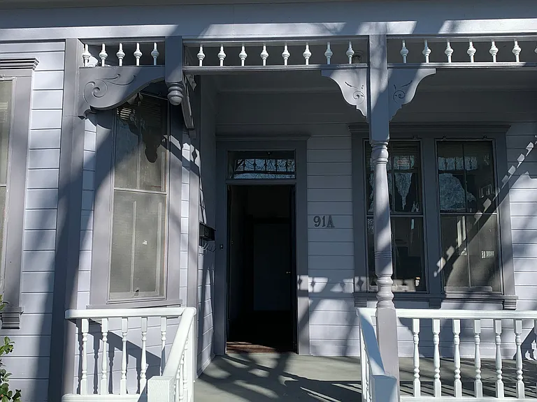 91 W 8th St #A — Photo 2
