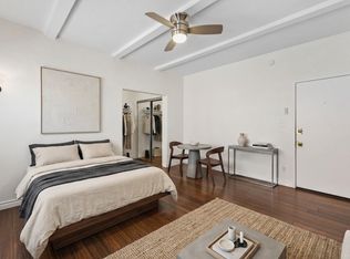 192 S Mountain View Ave #2031, Los Angeles, CA 90057