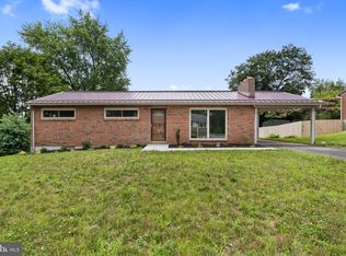 5615 Devon Dr, Harrisburg, PA 17112